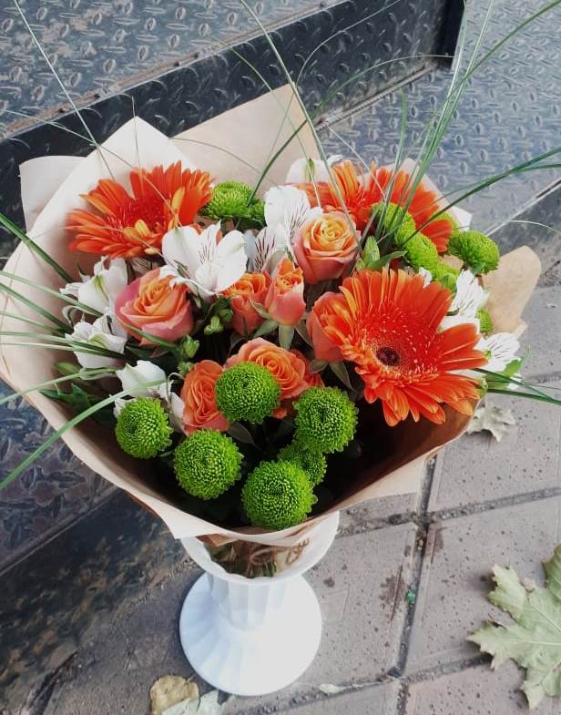 Букет цветов из: Герберы, Хризантемы, Альстромерии и Розы в Новой Деревне