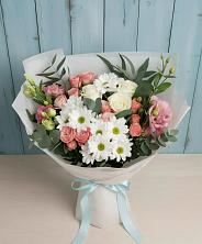 Букет цветов из:  Розы, Лизиантусы и Хризантемы в Новой Деревне