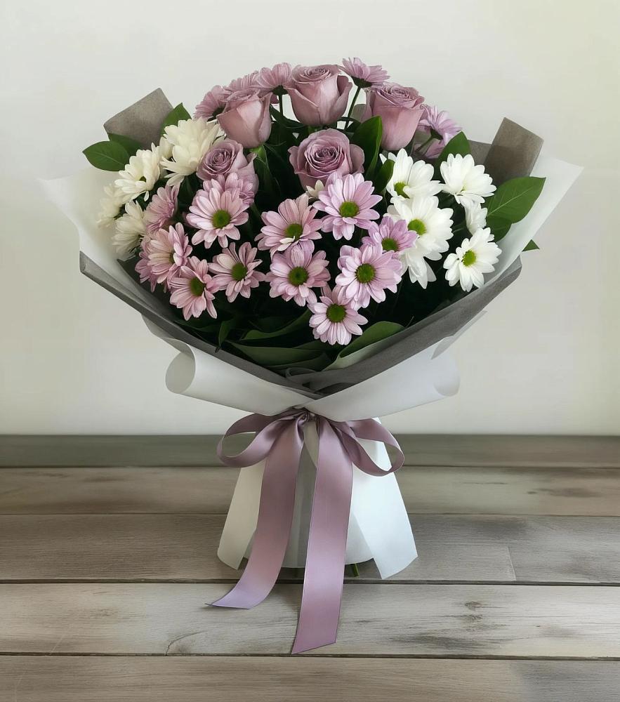 Букет цветов из: Хризантемы и Розы в Новой Деревне