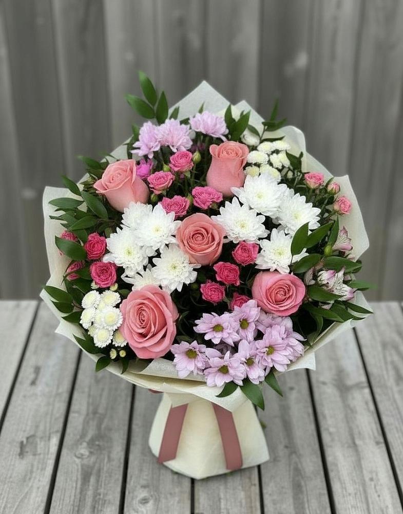 Букет цветов из: Альстромерии, Гвоздики, Розы и Хризантемы в Новой Деревне
