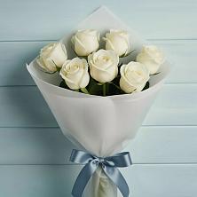 Букет 7 Белых роз Эдлесс Лав в Новой Деревне
