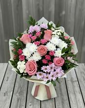 Букет цветов из:  Альстромерии, Гвоздики, Розы и Хризантемы в Новой Деревне