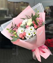 Букет цветов из:  Розы, Лизиантусы и Хризантемы в Новой Деревне