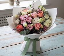 Букет цветов из:  Розы, Лизиантусы и Гвоздики в Новой Деревне