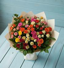 Букет Микс из разноцветных кустовых роз в Новой Деревне